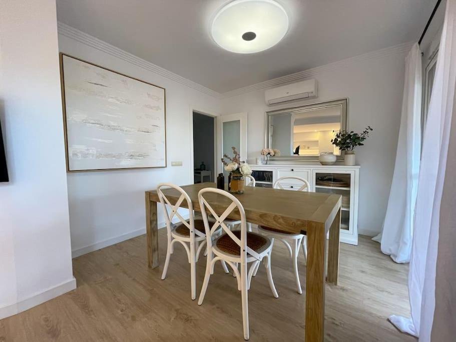 Apartamento Calma Beach Home 토레몰리노스 외부 사진
